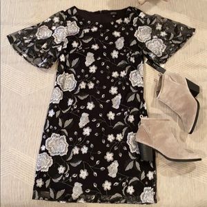 NWT Flutter Sleeve Isaac Mizrahi Dress